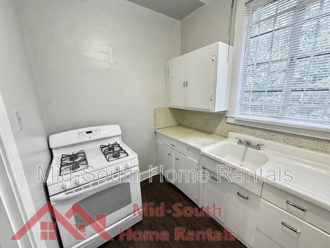 Building Photo - 1277 Carr Ave