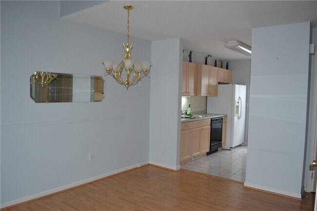 Building Photo - 24 Amberwood Pl