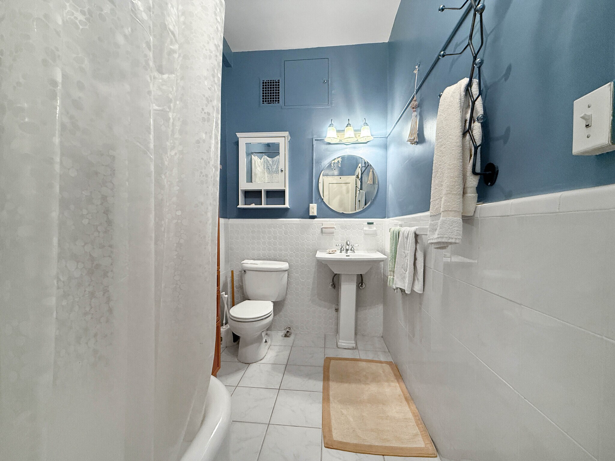 Building Photo - 1613 Harvard St NW