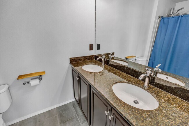 Building Photo - Partially furnished 3-bedroom, 2.5-bath home