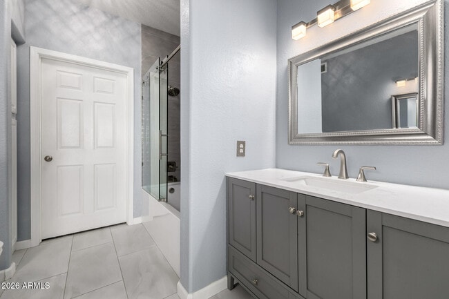 Building Photo - 9555 E Raintree Dr