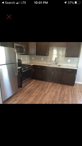 Building Photo - 1058 S Plymouth Ave