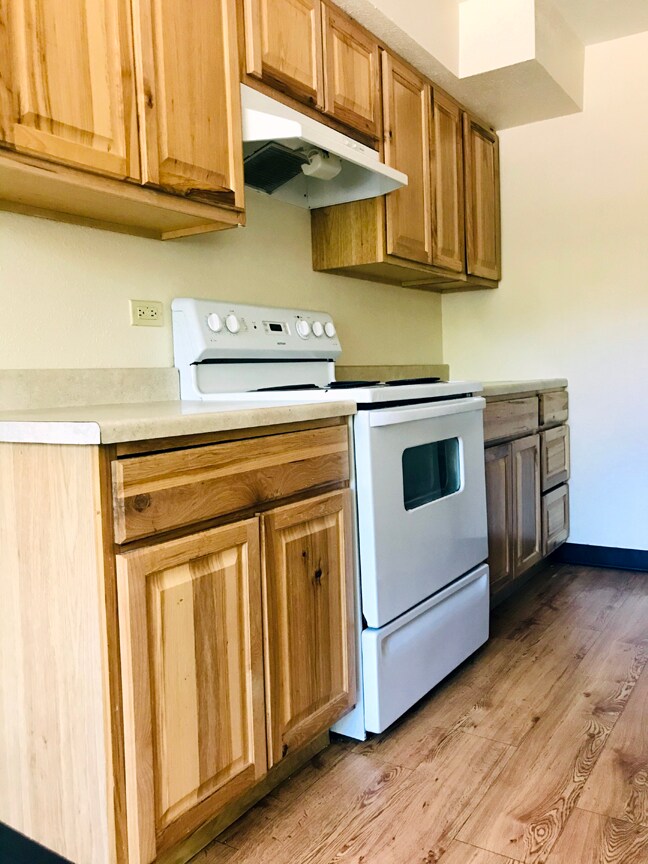 Our apartment homes have nice kitchens. - 123 W Powers Cir