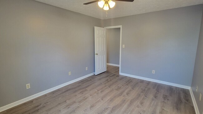 Building Photo - Garden Villa Estates