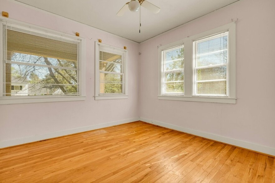 Building Photo - 1111 12th St N