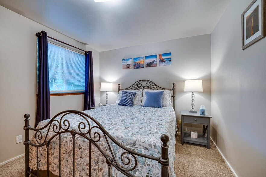 Building Photo - 22403 Shetland Rd