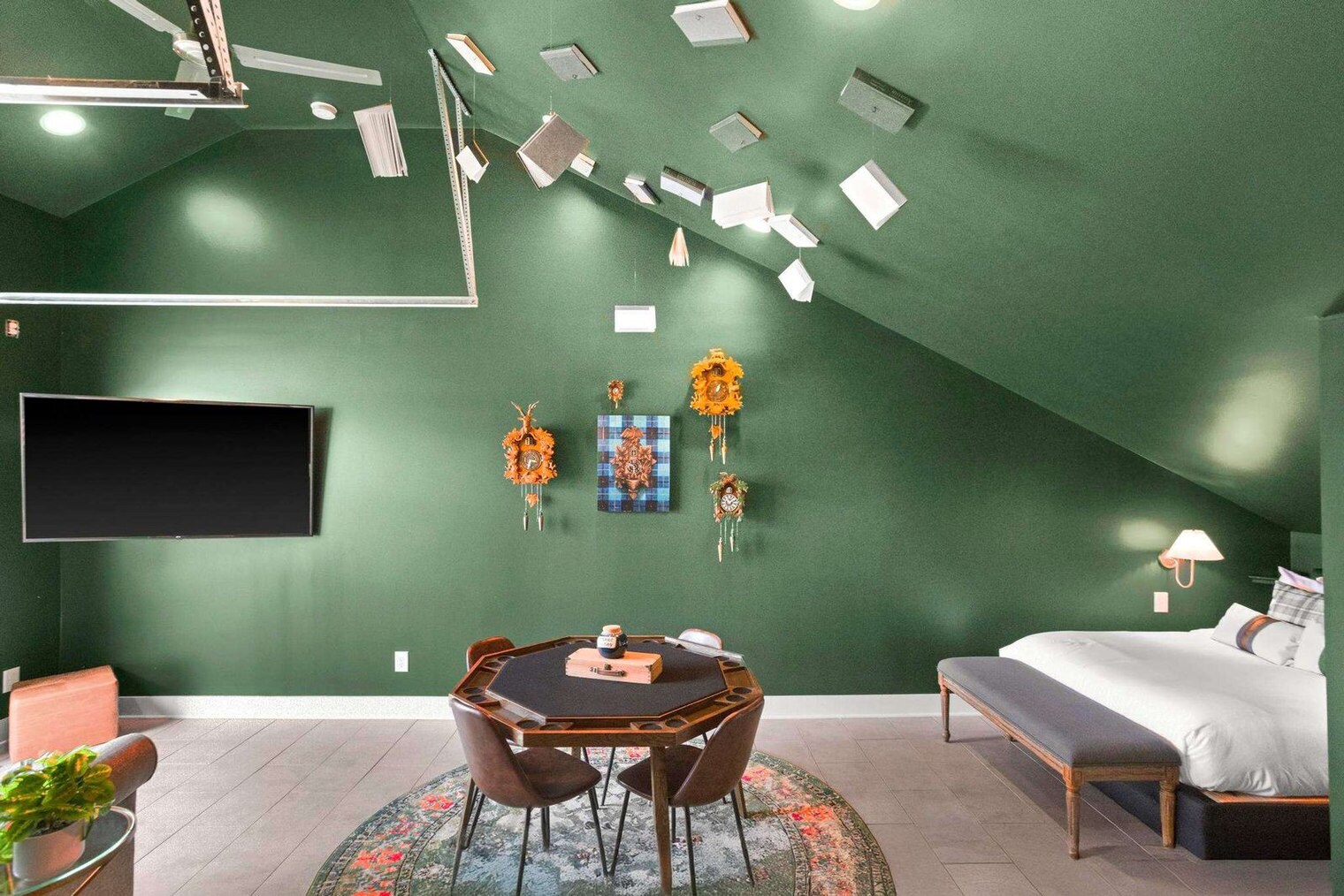 Building Photo - 776 E Argyle Ave