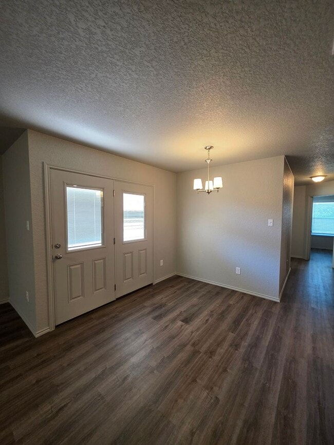 Building Photo - 3 Bedroom / 2 Bath Duplex Copperas Cove