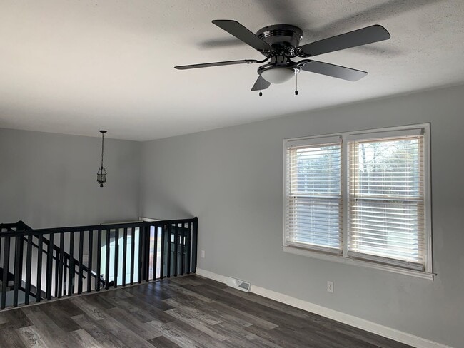 Building Photo - Just Reduced-Split Foyer in Campbell County off 460