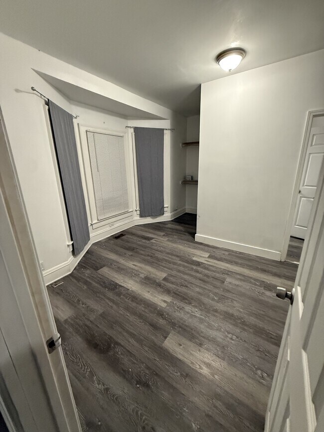 Building Photo - 1247 Selma Rd