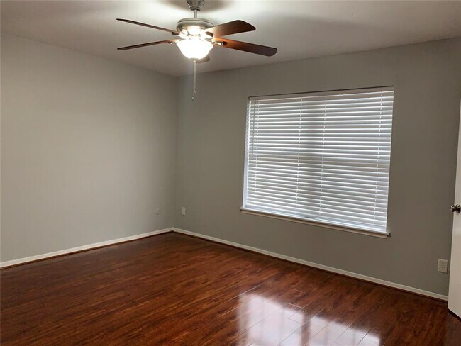 Building Photo - 1704 Jenkins Rd