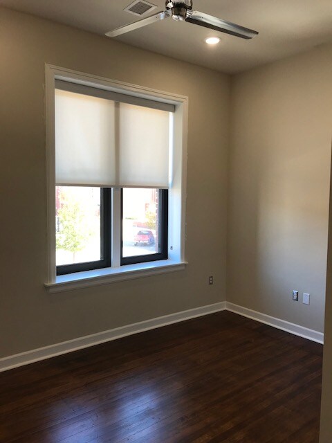 Building Photo - 205 N Williams St