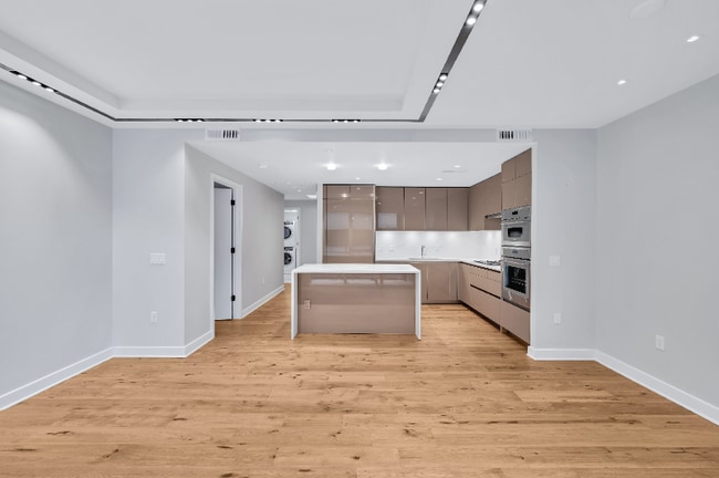 Building Photo - 1781 N Pierce St