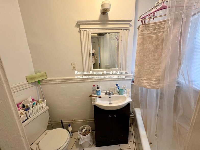 Building Photo - 50 Charlesgate E