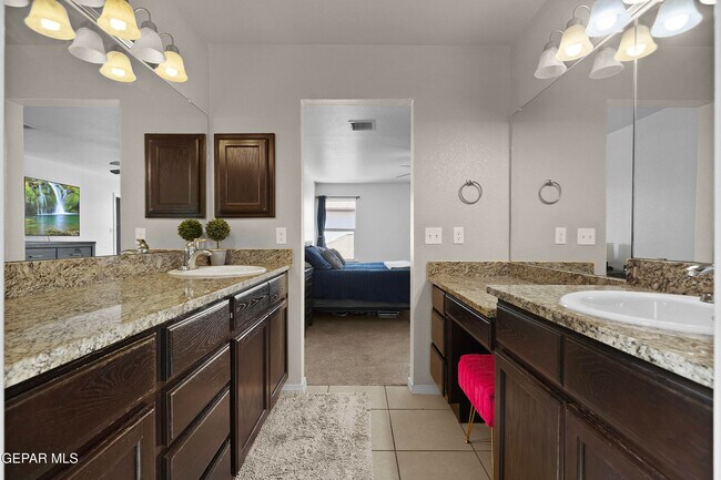 Building Photo - 7248 Copper Trail Ave