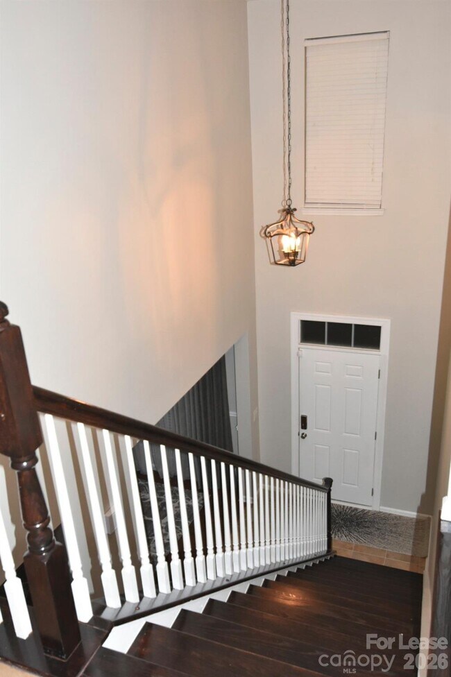 Building Photo - 6985 Honey Tree Ln