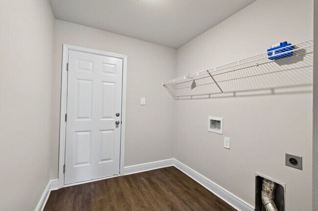 Building Photo - 15028 Emersyn Ln