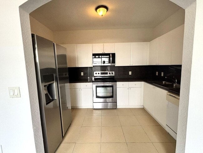 Primary Photo - 15503 SW 40th St
