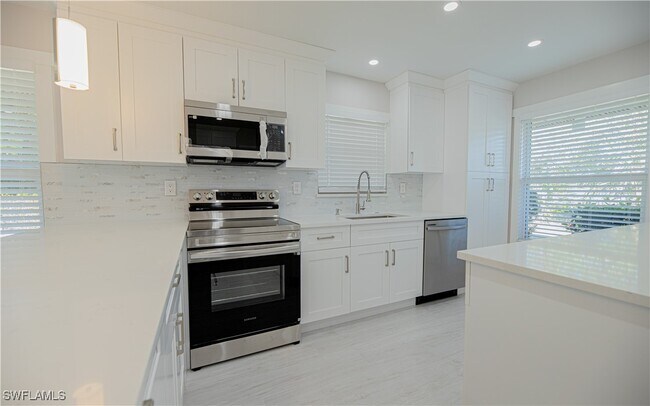 Building Photo - 2836 Arbutus St