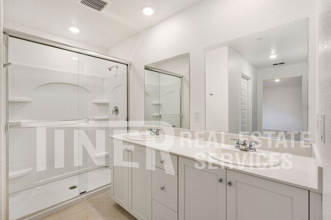 Building Photo - 8540 Anker Wy