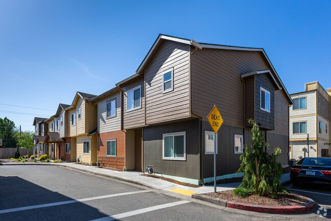 Building Photo - The Crossings at Battle Ground Village