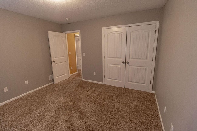 Building Photo - 4207 Black Tail Dr