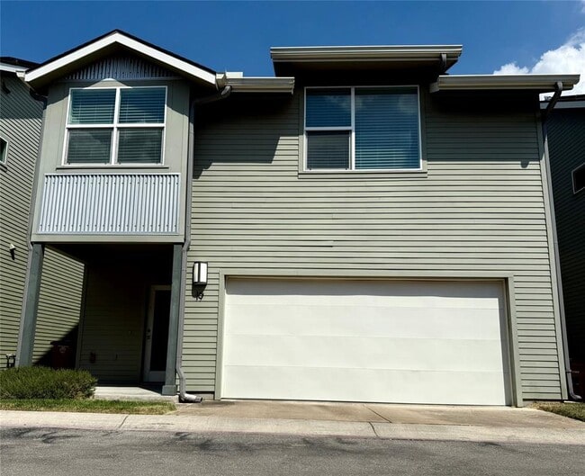 Primary Photo - 301 W Stassney Ln