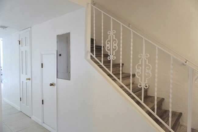Building Photo - 1510 Ocean Shore Blvd
