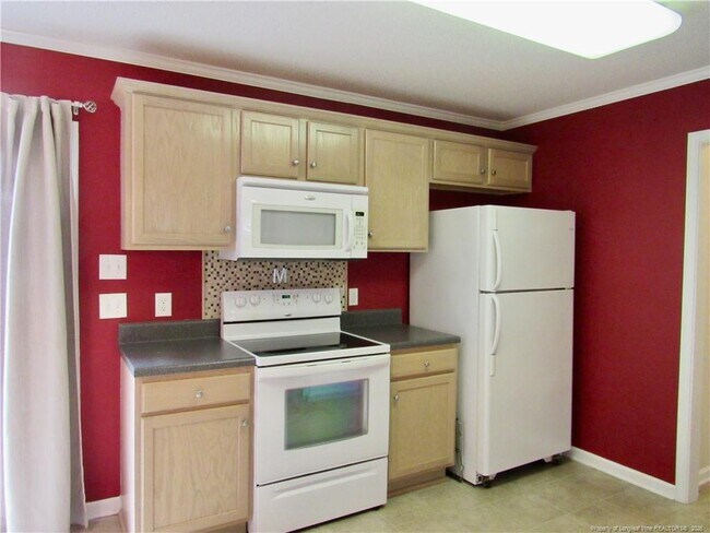 Building Photo - 520 Tucks Ct