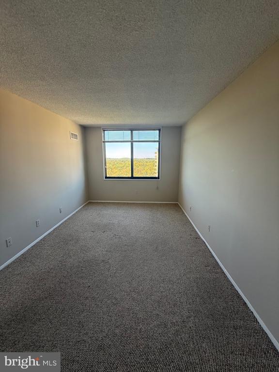 Building Photo - 5225 Pooks Hill Rd