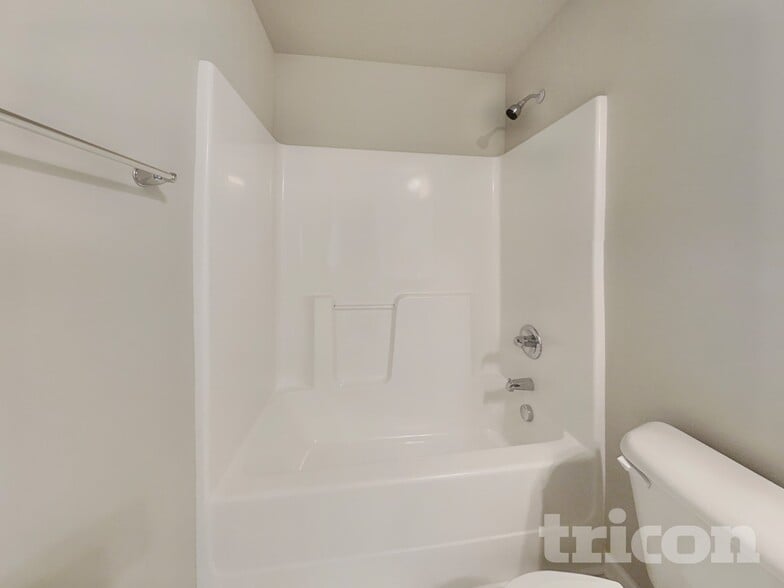 Building Photo - 205 Tractor Pl