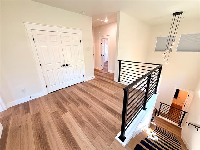 Building Photo - 1720 Lloyd Ave