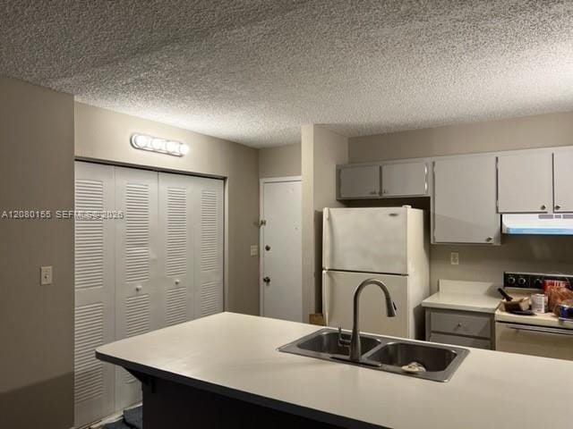 Building Photo - 2701 Riverside Dr