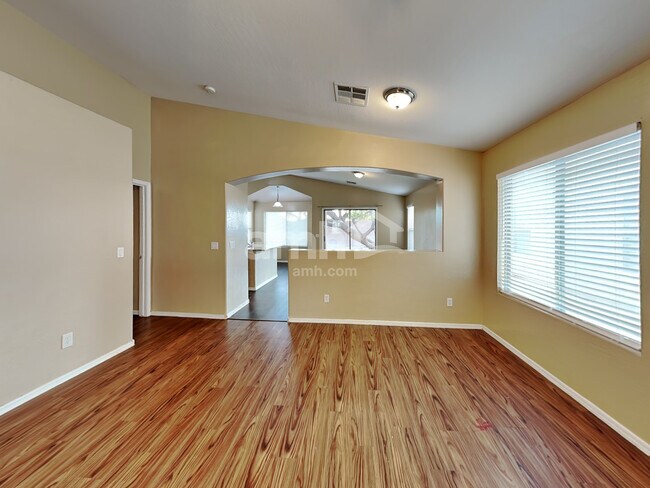 Building Photo - 2071 S 155th Dr