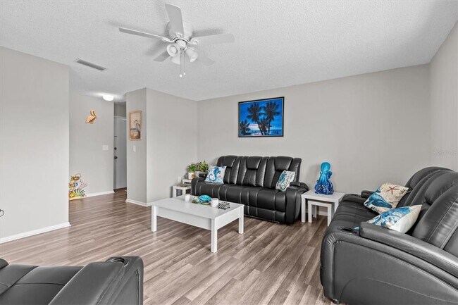 Building Photo - 386 Moorings Cove Dr