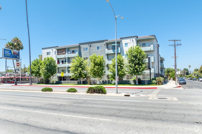 Building Photo - Rubio Villas