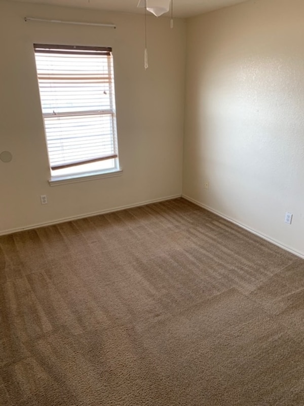 Building Photo - 1110 Horizon Dr