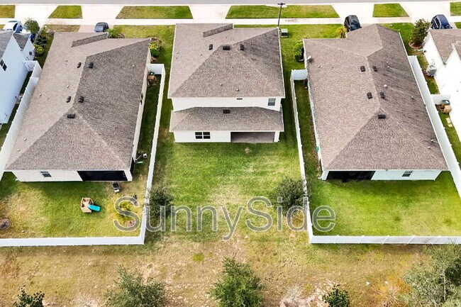 Building Photo - 10116 Grande Lp