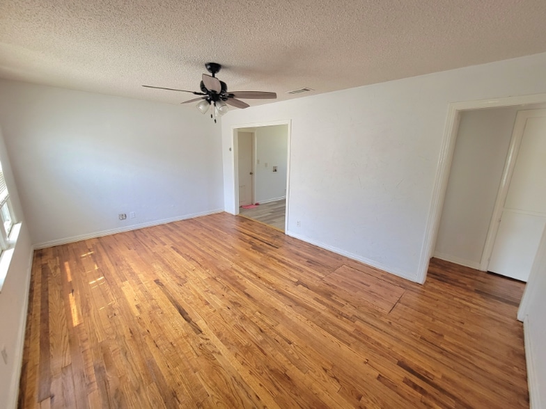 Building Photo - 4009 S Lipscomb St