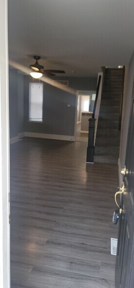 Building Photo - 414 S Franklin St