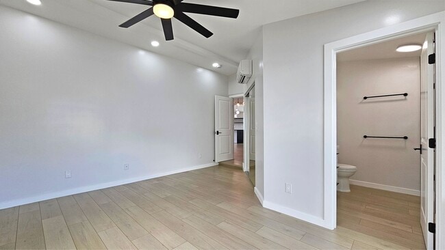 Building Photo - Waialae Nui Ridge - Renovated 4 bedroom, 3...