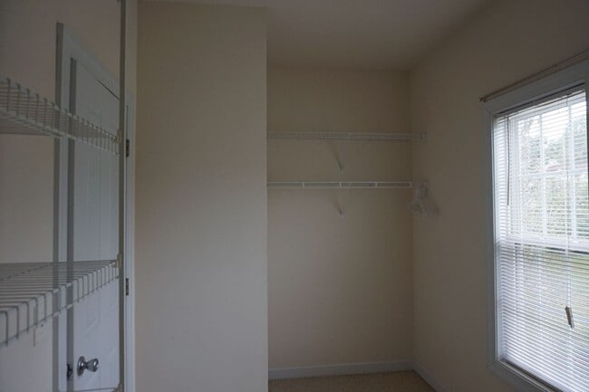 Building Photo - 3 Bedroom 2.5 Bathroom with a Bonus Room located in Creeks Edge Subdivision in Sneads Ferry!