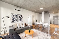 Building Photo - Central 4BR Apartment – Modern Living in Chicago