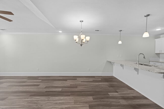 Building Photo - 8121 Bannock Cir