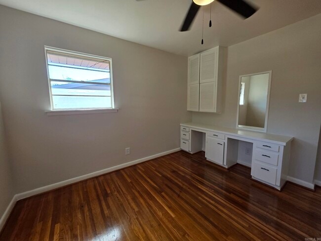 Building Photo - 15 Cliffwood Cir