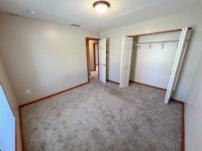 Building Photo - Gorgeous 3BR Ranch Rental Home in Newark - Available Mid August!