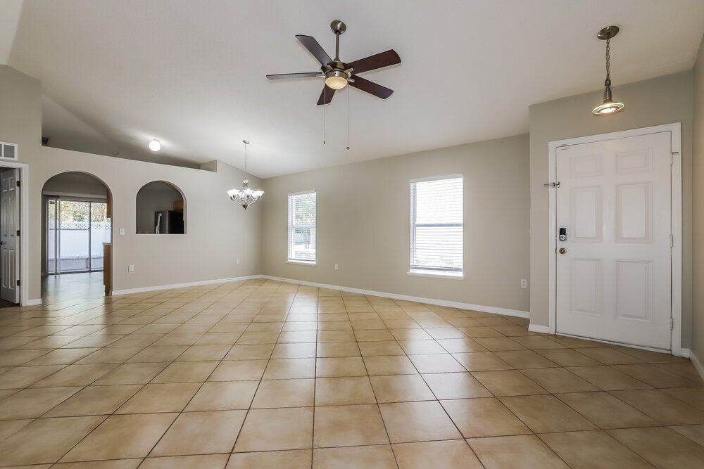 Building Photo - 1037 Brenton Leaf Dr