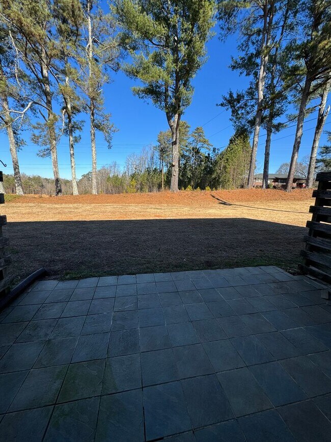 Building Photo - Oakridge Commons