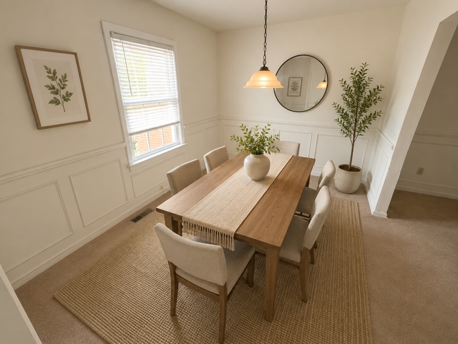 Building Photo - Blacksburg, 3 BR / 2.5 BA Available July 27