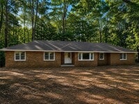 Building Photo - 203 Oglesby Bridge Rd SE